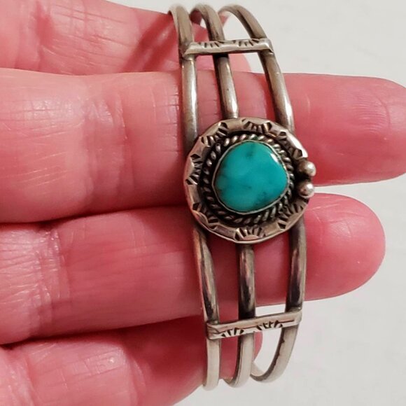 Navajo Turquoise Sterling Cuff sz 6.75   (NAB 1023) - Picture 6 of 10